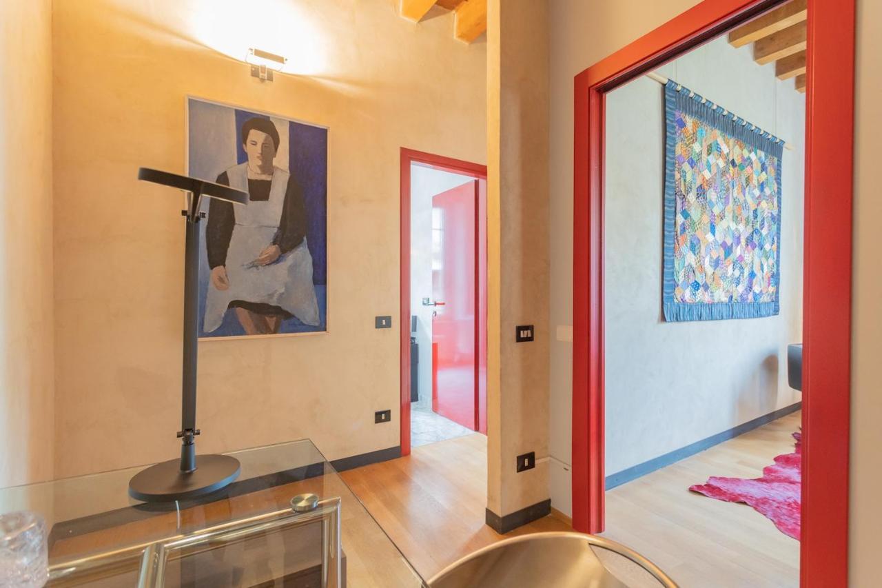 Night At The Museum - Free Parking By Rent All Como Eksteriør bilde